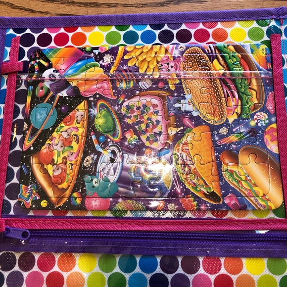 Lisa Frank Tikanni Tri-fold Portfolio Activity Folder - Picture 4 of 16